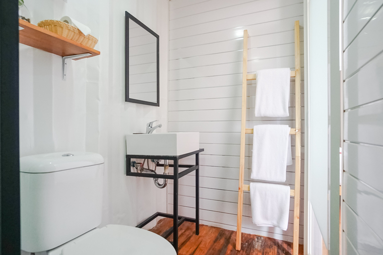 Bathroom 4, Container Smart Stay, Tabanan