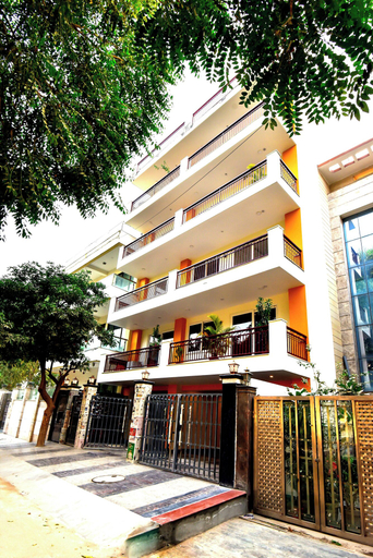 Exterior & Views, BedChambers Service Apartments Sector 38, Gurgaon