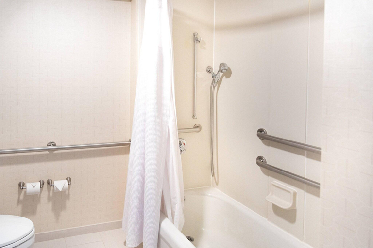 Bathroom 4, SpringHill Suites Chicago Southwest at Burr Ridge, Dupage