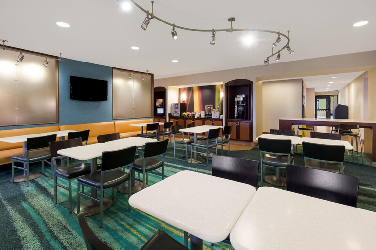 Food & Drinks 5, SpringHill Suites Pittsburgh Washington, Washington