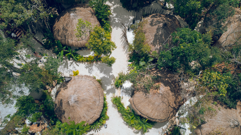 Public Area 4, The Yellow Nest, Cozumel