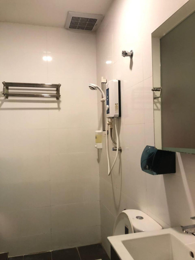 Bathroom 5, Hotel Amigo, Perak Tengah