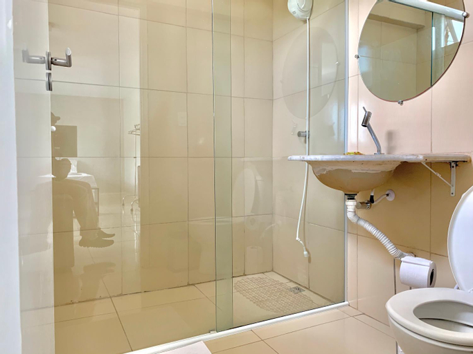 Bathroom 7