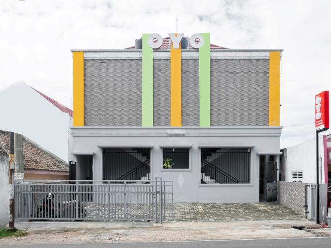 Exterior & Views 2, SPOT ON 93956 Siliwangi Guest House Syariah, Bandung