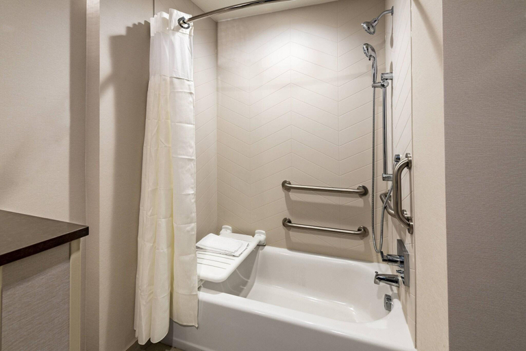 Bathroom 4, Fairfield Inn & Suites by Marriott Phoenix West/To, Maricopa