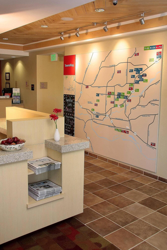 Food & Drinks 5, TownePlace Suites by Marriott Farmington, San Juan
