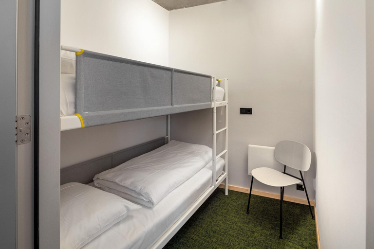 Bedroom 2, Mr Jigs, Venlo