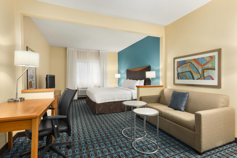 Bedroom 3, Fairfield Inn Racine, Racine
