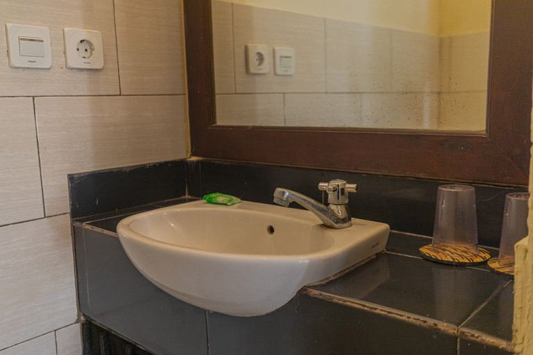 Bathroom 7