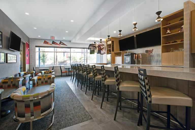 Food & Drinks 5, Towneplace Suites By Marriott Phoenix Glendale Spo, Maricopa