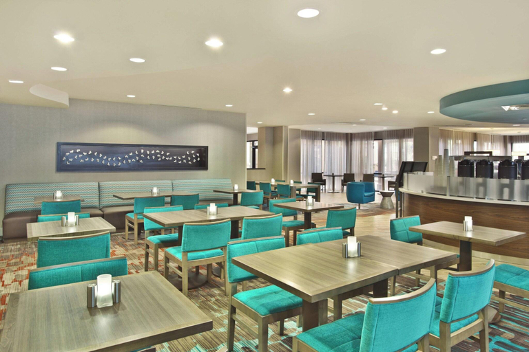 Food & Drinks 5, Courtyard By Marriott Gulfport Beachfront, Harrison