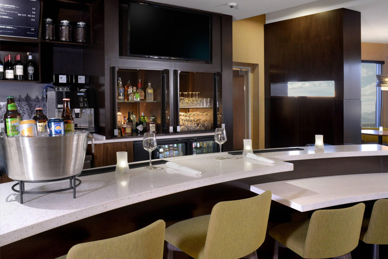 Food & Drinks 5, Courtyard Denver Southwest/Littleton, Douglas