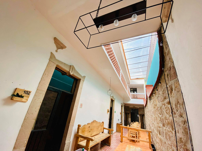 Others 4, Casa Aura, Morelia