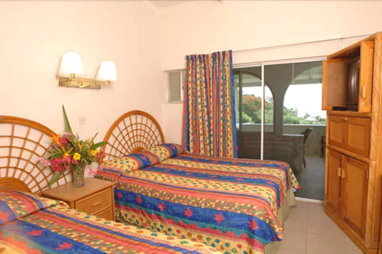 Bedroom 3, Wave Crest Suites