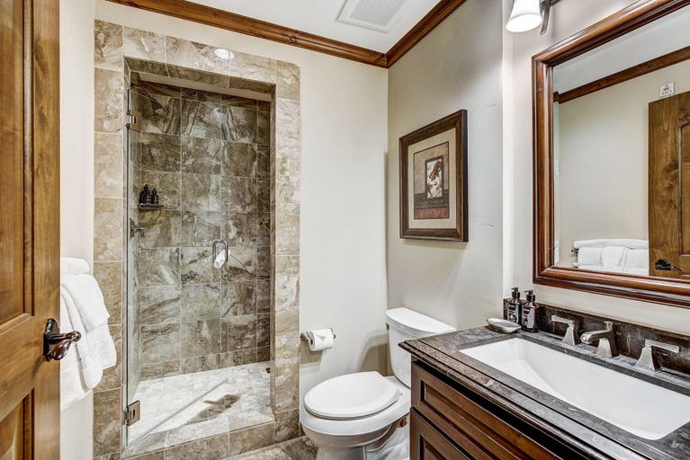 Bathroom 5, Ritz Carlton Vail Residence , Eagle