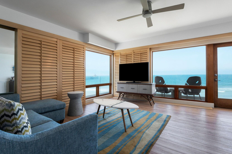 Bedroom 3, Pier South Resort, Autograph Collection by Marriott, San Diego