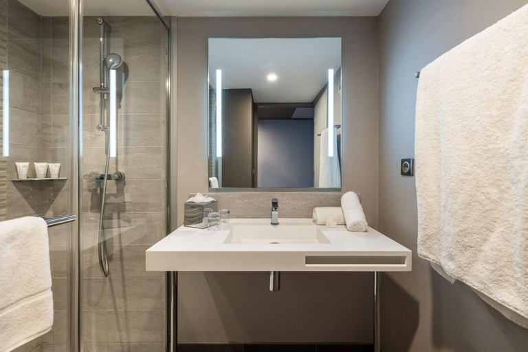 Bathroom 5, Ac By Marriott Marseille Prado Velodrome, Bouches-du-Rhône