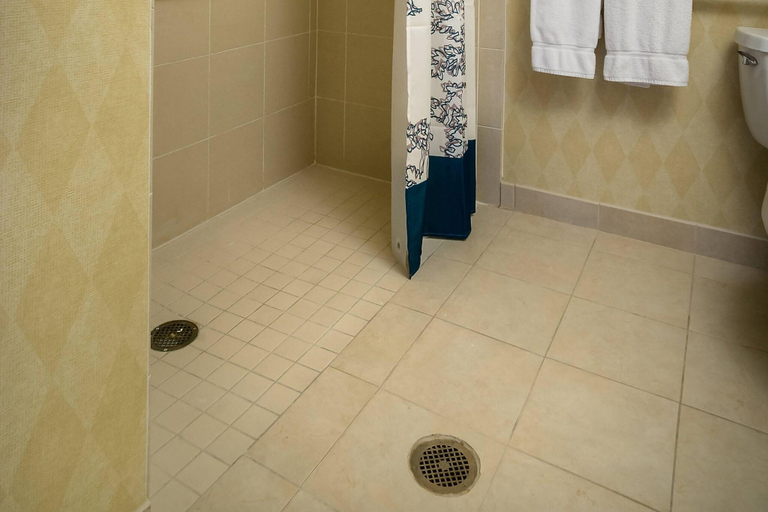 Bathroom 5, Residence Inn By Marriott Madison West/Middleton, Dane