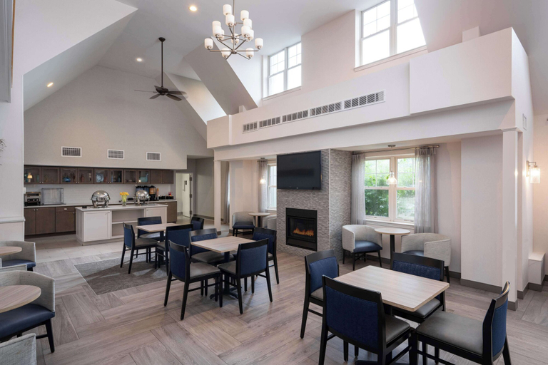 Food & Drinks 5, Homewood Suites by Hilton Boston / Andover, Essex