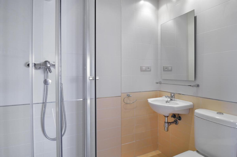 Bathroom 3, Ornis Apartments Platja, Tarragona