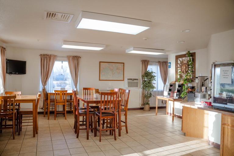 Food & Drinks, Haysville Express Inn, Sedgwick