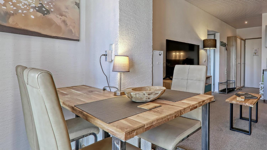 Dining Room 15