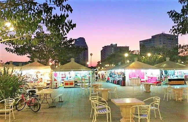 Food & Drinks 4, Butterfly Garden Boutique Residences, Pattaya