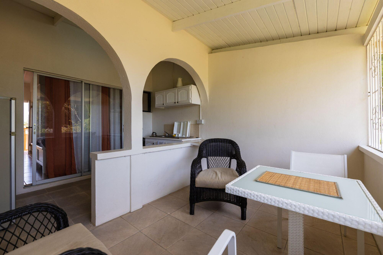 Others 5, Wave Crest Suites