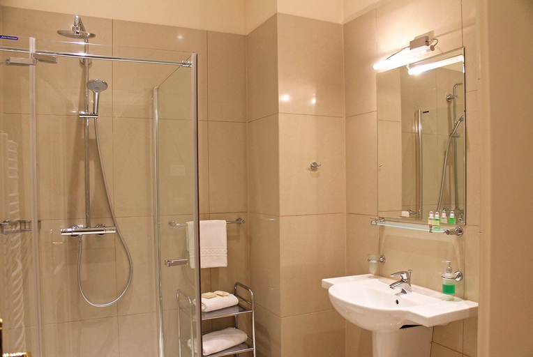 Bathroom 4, Gourmet Hotel VILLA PATRIOT, Cheb