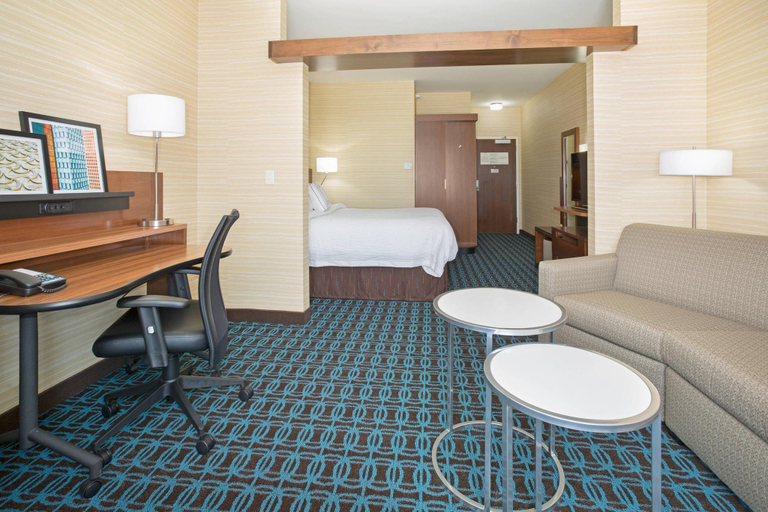 Bedroom 3, Fairfield Inn & Suites Burlington, Kit Carson