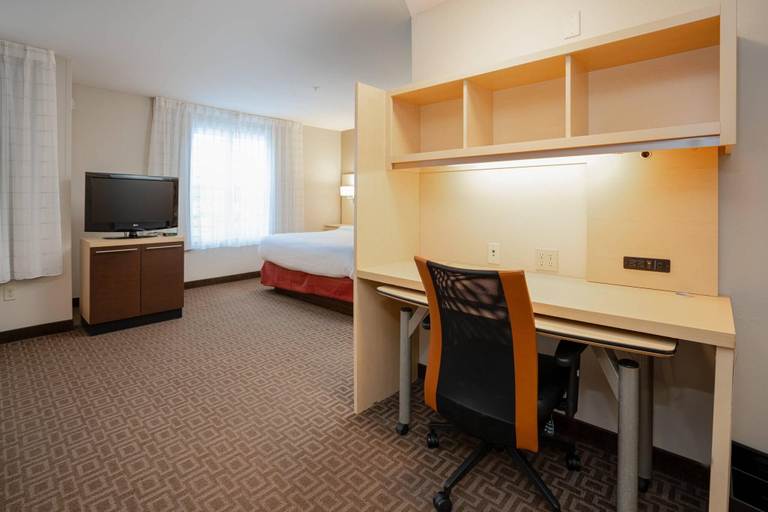 Bedroom 4, TownePlace Suites Rochester, Olmsted