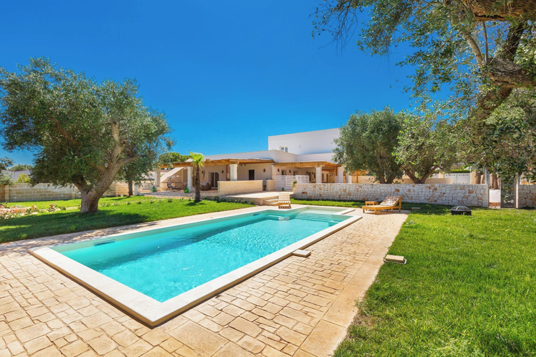 Pool 2, 3093 Tenutaanna-casetta Della Nonna by Barbarhouse, Taranto