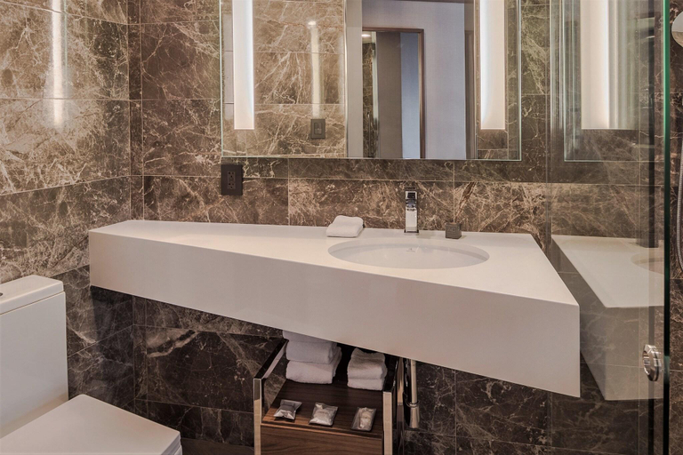 Bathroom 4, AC Hotel by Marriott Guadalajara Expo, Zapopan