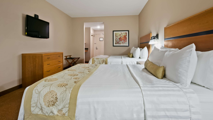 Bedroom 3, Best Western Plus Chateau Inn Sylvan Lake, Division No. 8