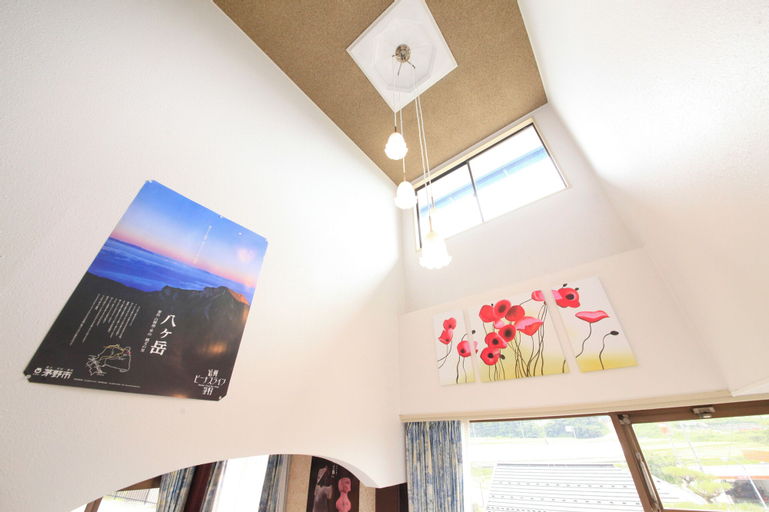 Others 4, Hotel Togariishi, Chino