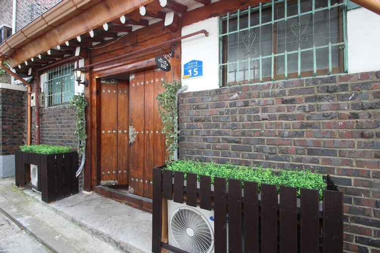ICOS Hanok Guesthouse 1 for Female, Mapo