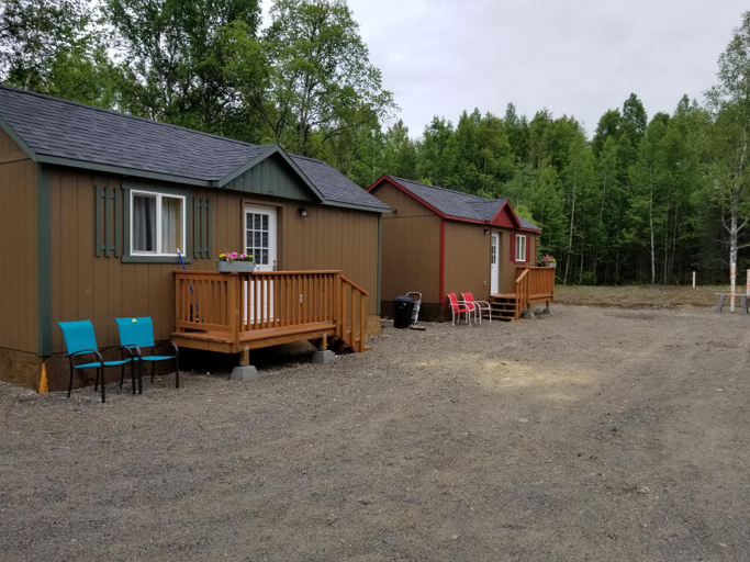 Others 4, Cache Cabins, Matanuska-Susitna