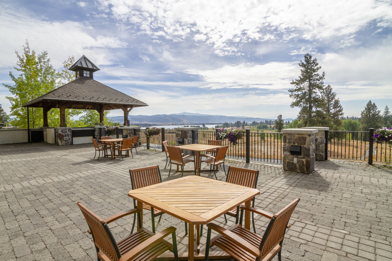 Food & Drinks 5, Tamarack Resort, Valley