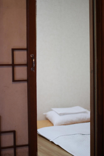 Bedroom 3, ICOS Hanok Guesthouse 1 for Female, Mapo