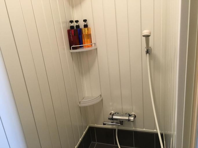 Bathroom 5, GuestHouse Guu, Fujikawaguchiko