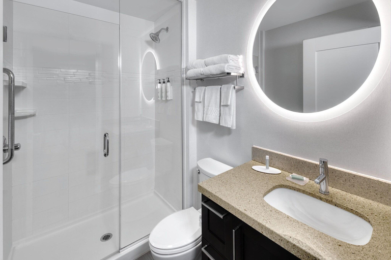 Bathroom 4, TownePlace Suites by Marriott Belleville, Hastings