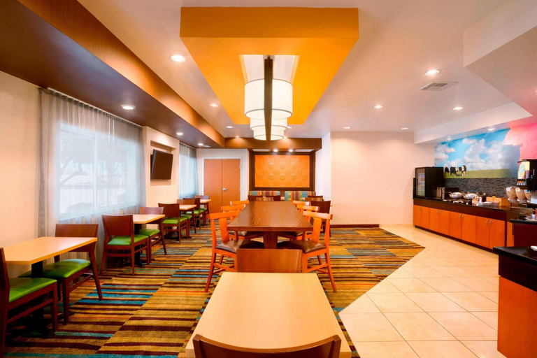 Food & Drinks 5, Fairfield Inn & Suites Houston Energy Corridor/Kat, Houston