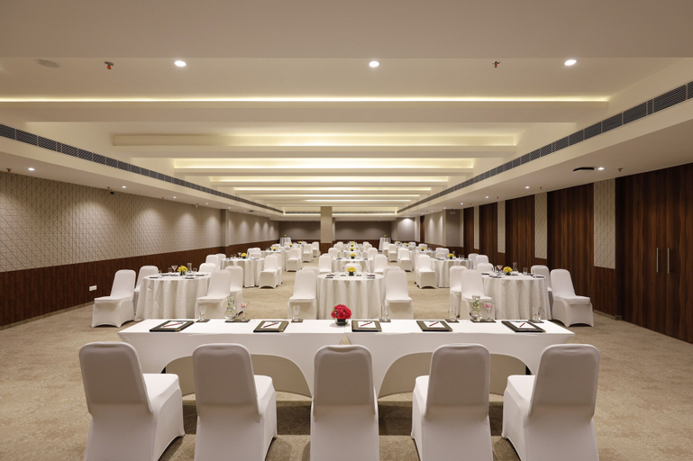 Business Facilities 10