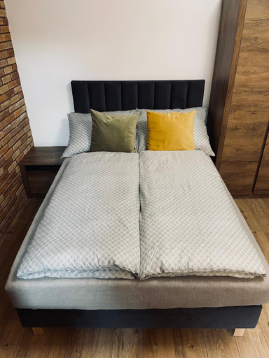 Bedroom 2, Route 7 Rooms, Myślenice