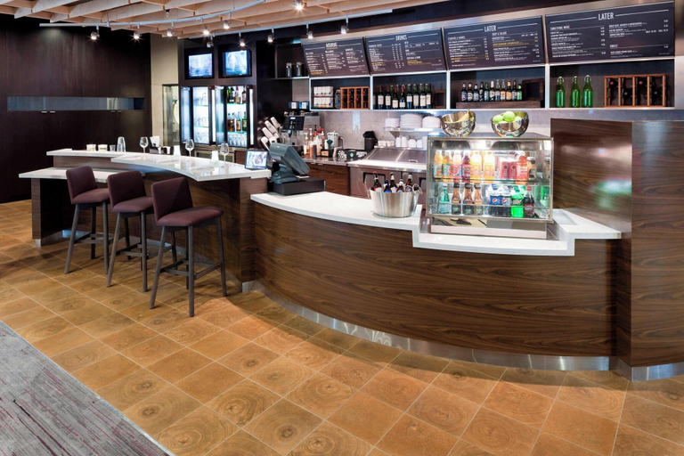Food & Drinks 5, Courtyard by Marriott Fort Worth at Alliance Town Center, Fort Worth