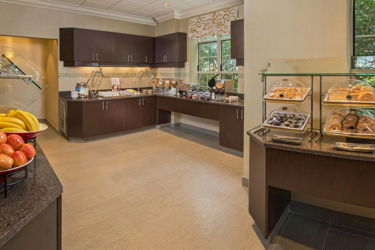 Food & Drinks 5, Residence Inn Arlington Rosslyn, Arlington