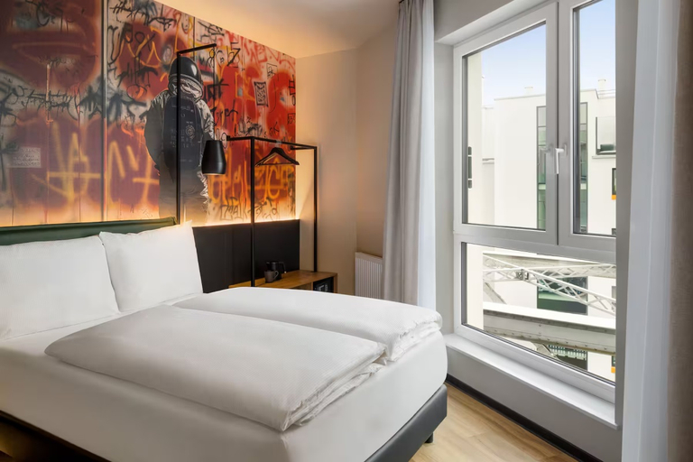 Bedroom 4, B&B HOTEL Berlin-Kreuzberg, Berlin