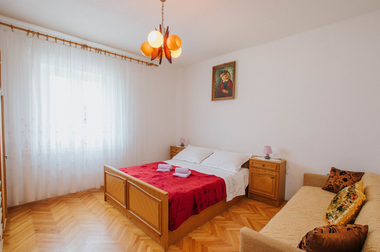 Bedroom 4, House Josipa, Okrug