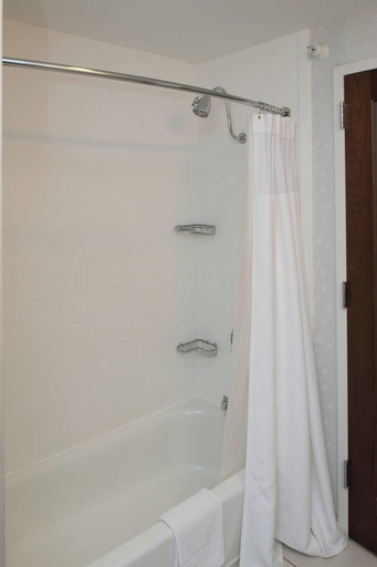 Bathroom 4, SpringHill Suites by Marriott Logan, Cache