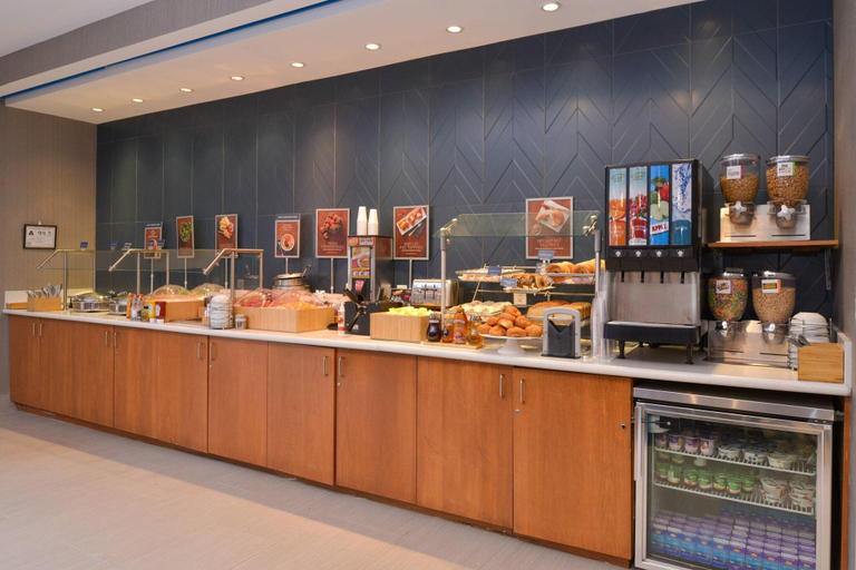 Food & Drinks 5, SpringHill Suites Durham Chapel Hill, Durham